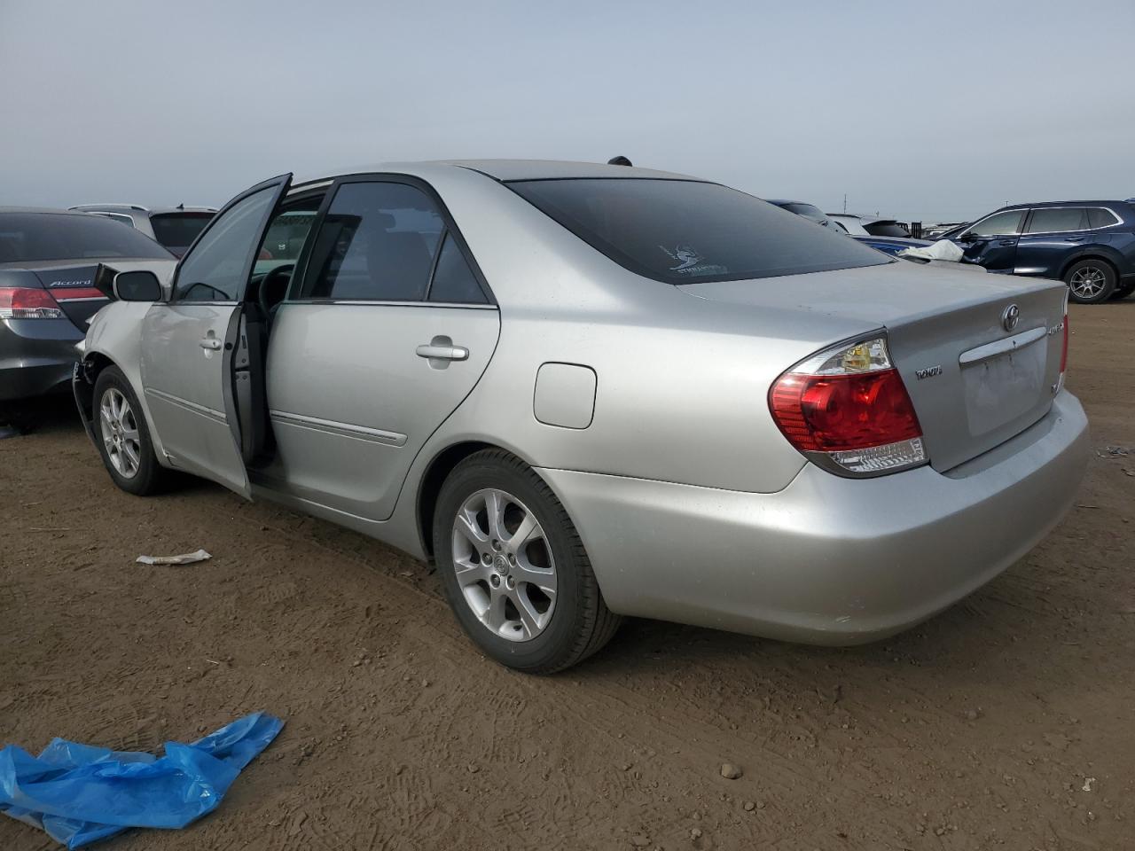 2005 Toyota Camry - Image 2