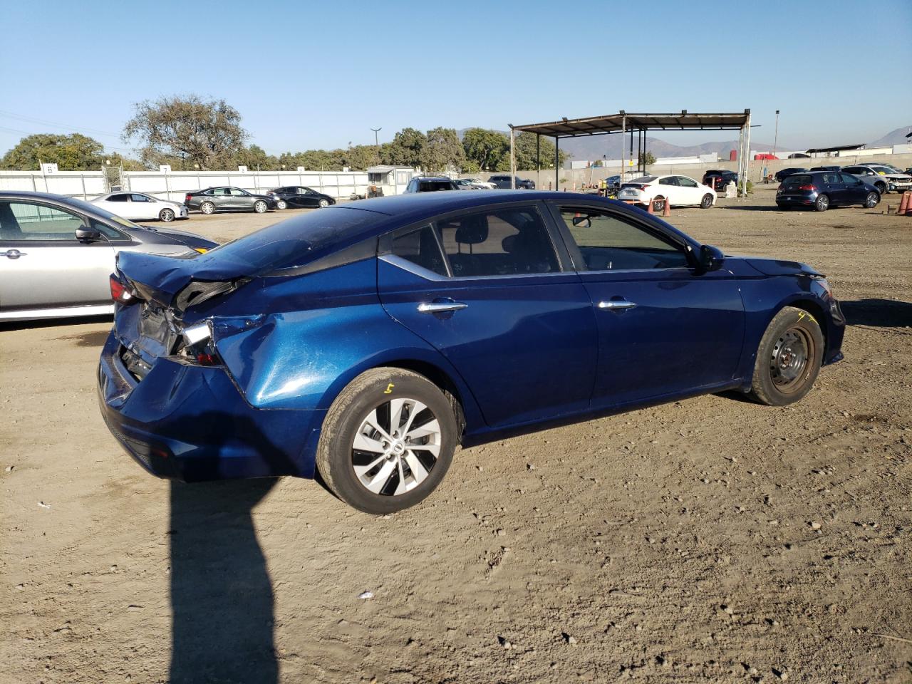 2021 Nissan Altima - Image 3