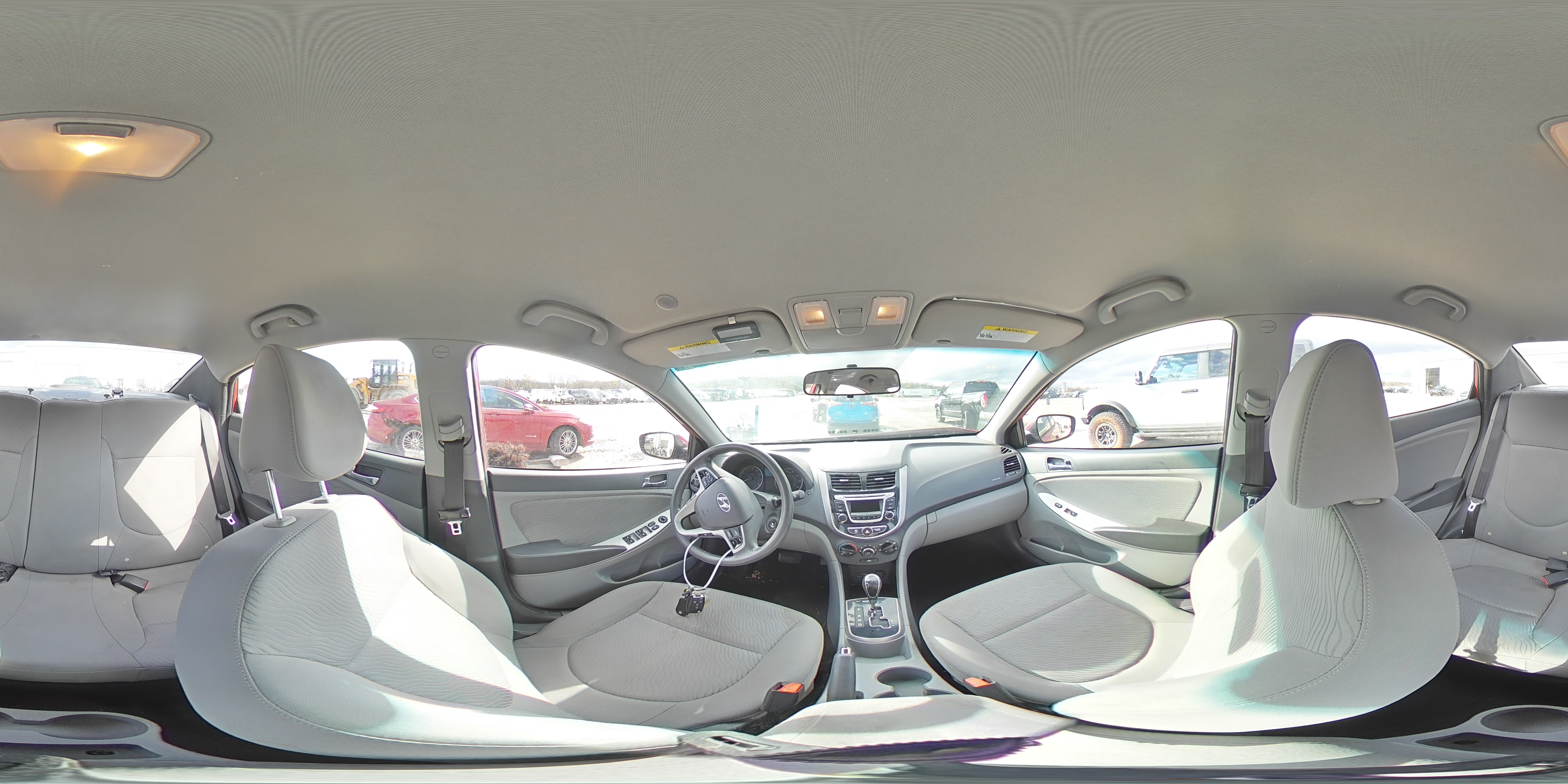 2014 Hyundai Accent - Image 13