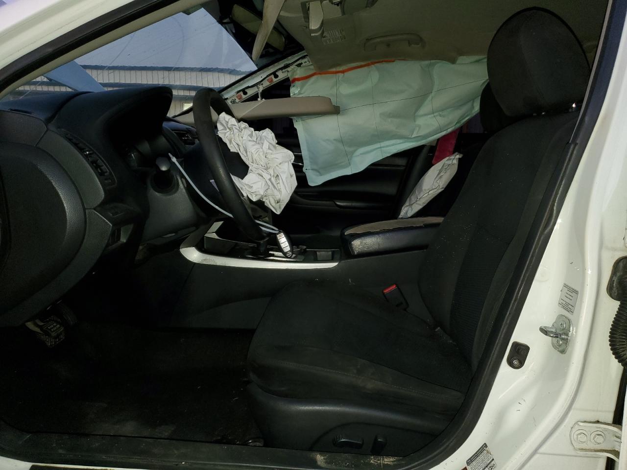2015 Nissan Altima - Image 7