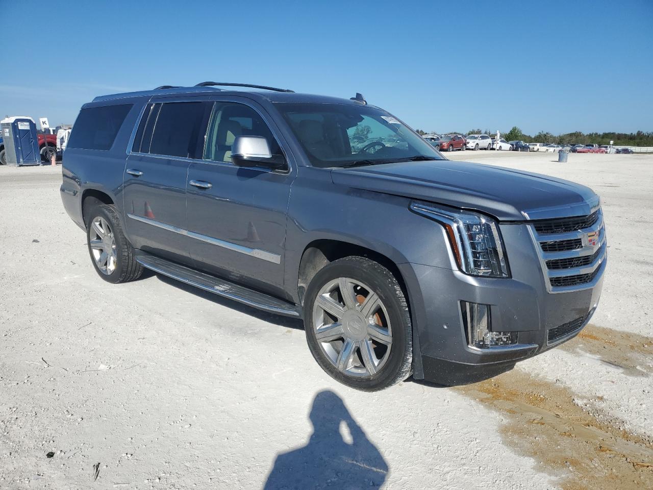 2019 Cadillac Escalade - Image 4