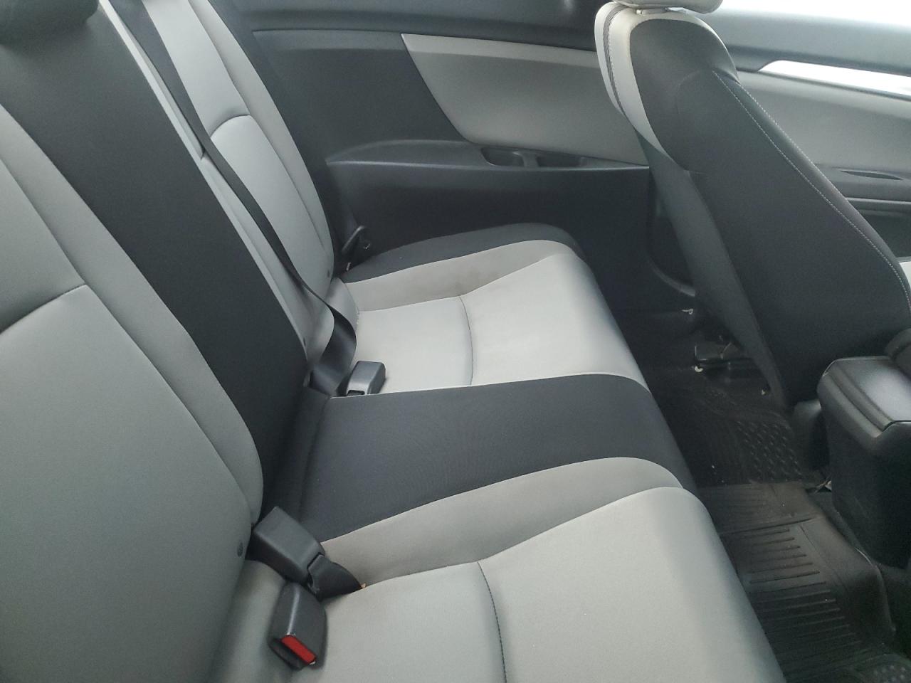 2018 Honda Civic - Image 10