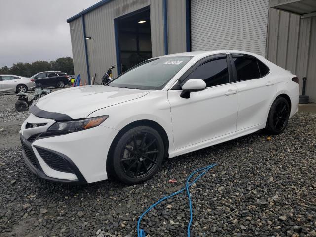  TOYOTA CAMRY 2021 White