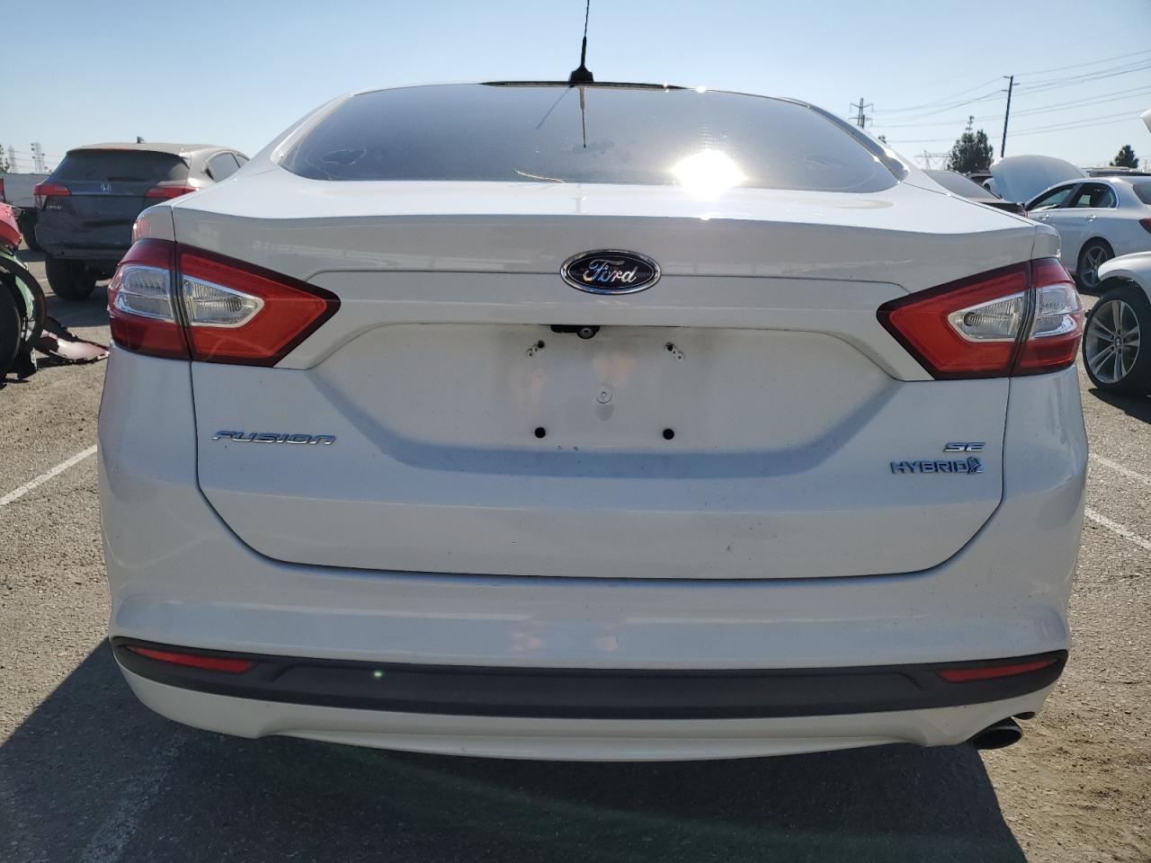 2015 Ford Fusion Se Hybrid VIN: 3FA6P0LU5FR160975 Lot: 79066124