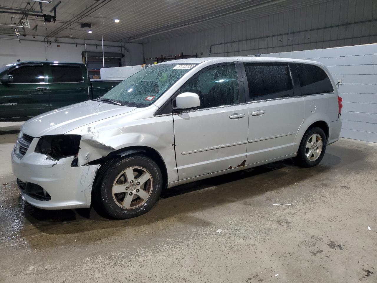 2012 Dodge Caravan - Image 1
