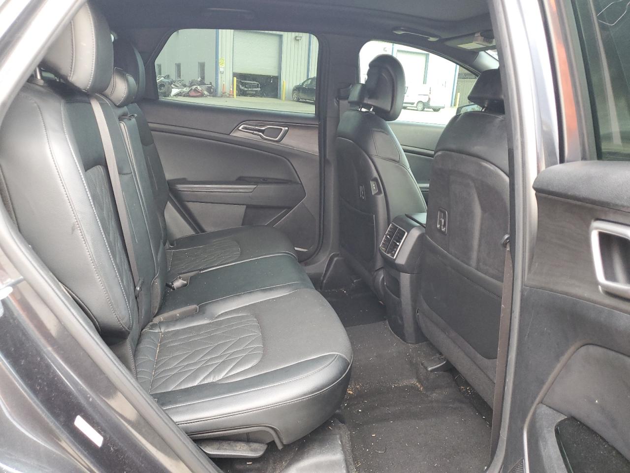 2023 Kia Sportage - Image 11