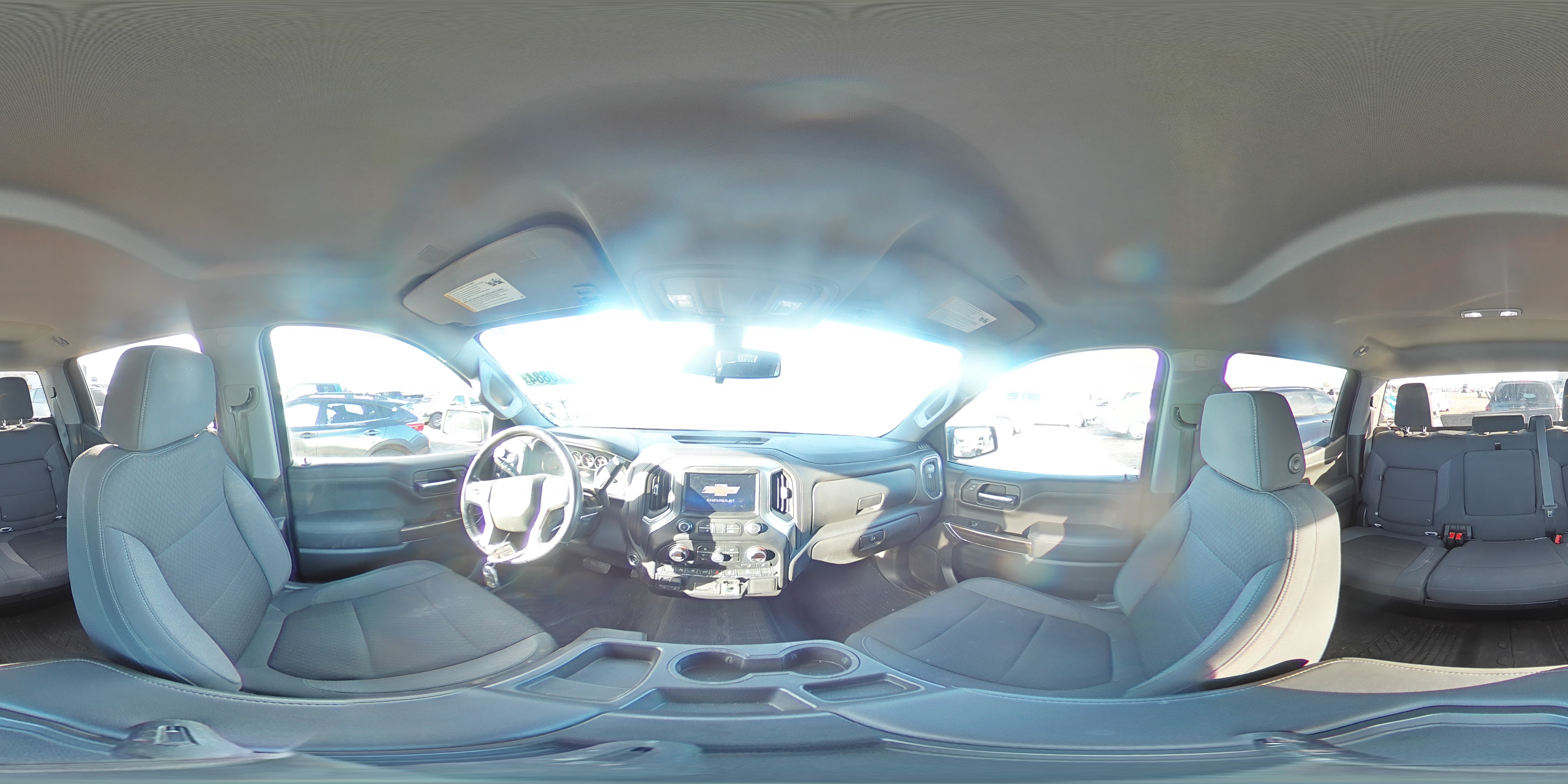 2020 Chevrolet Silverado - Image 13