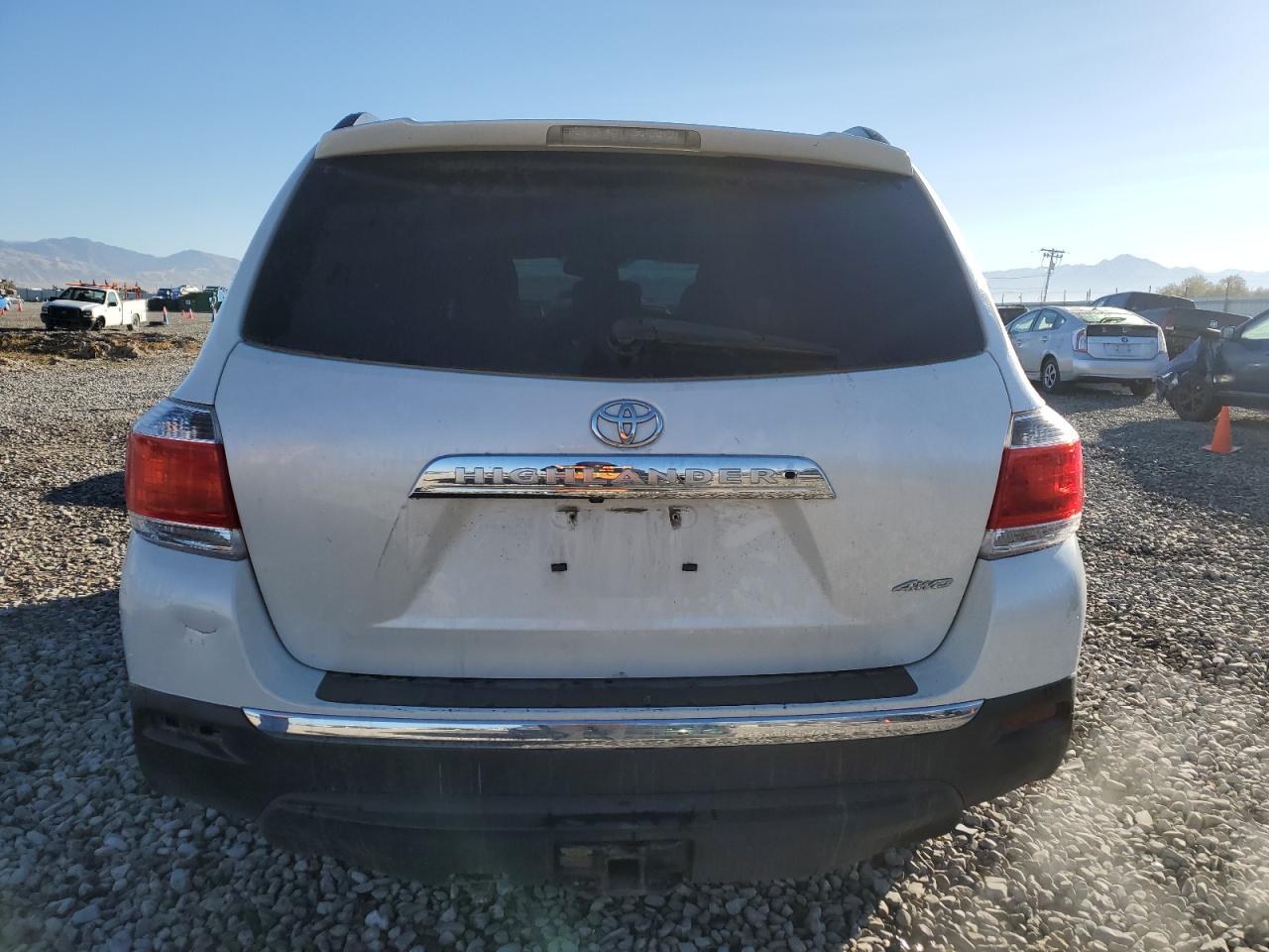 VIN 5TDBK3EH5DS264322 2013 TOYOTA HIGHLANDER no.6