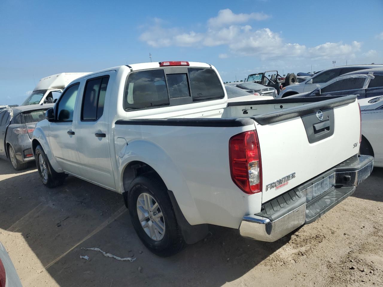 2021 Nissan Navara (Frontier) - Image 2