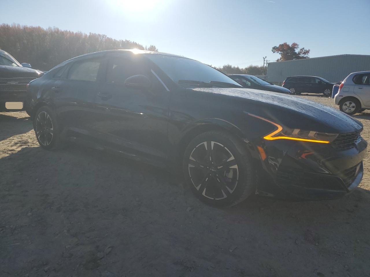 2023 Kia K5 - Image 4