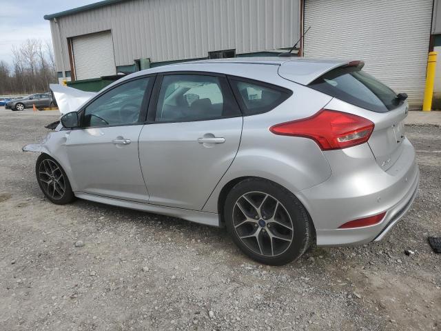  FORD FOCUS 2015 Серебристый