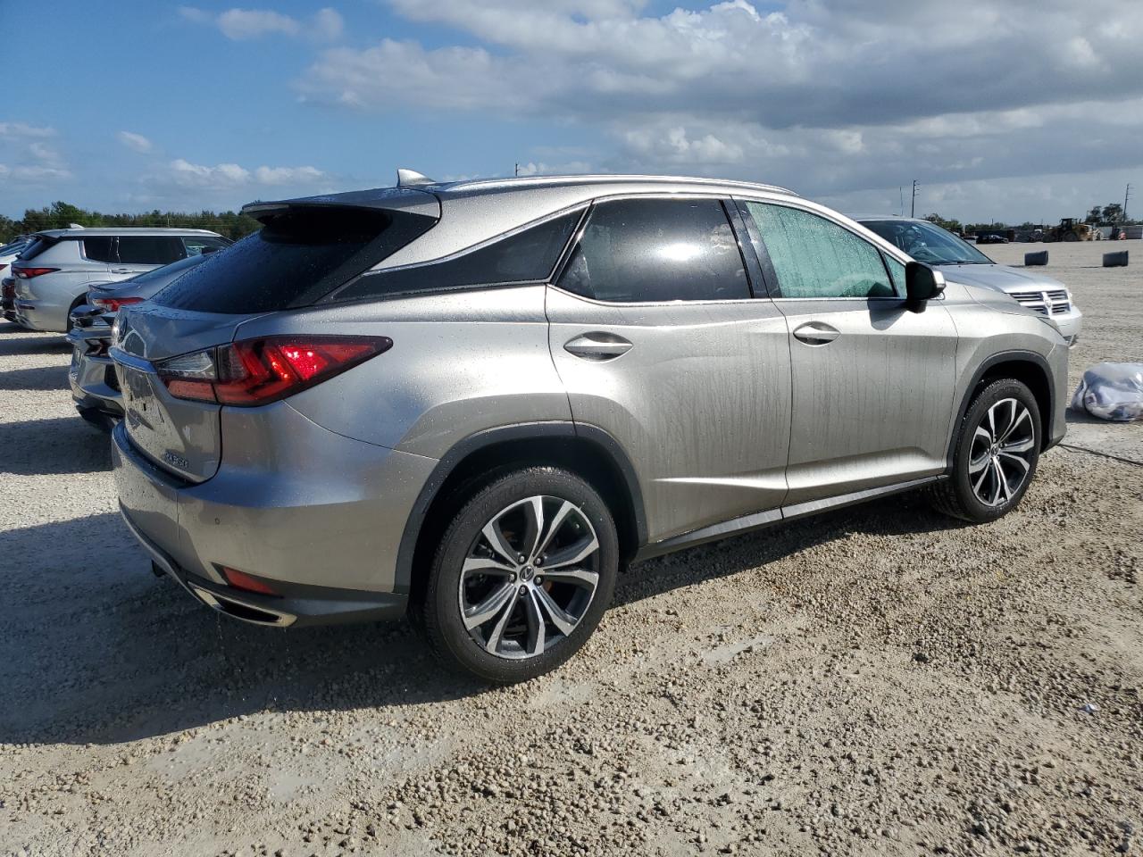 2020 Lexus RX - Image 3