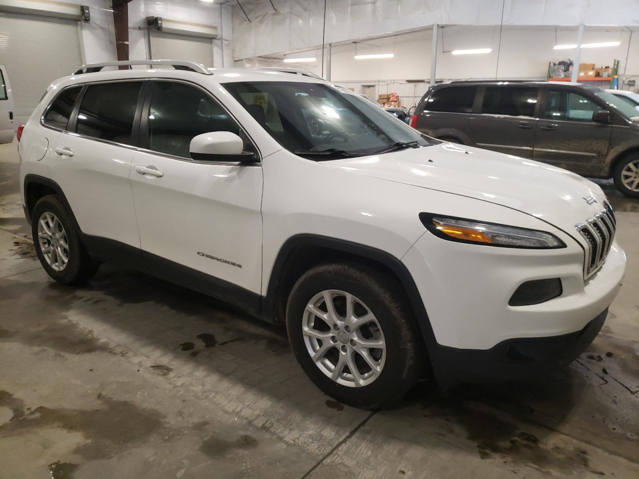 2016 Jeep Grand Cherokee - Image 4