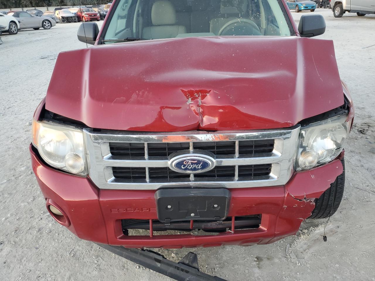 2010 Ford Escape - Image 12
