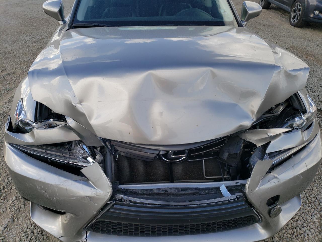 2014 Lexus IS - Image 11