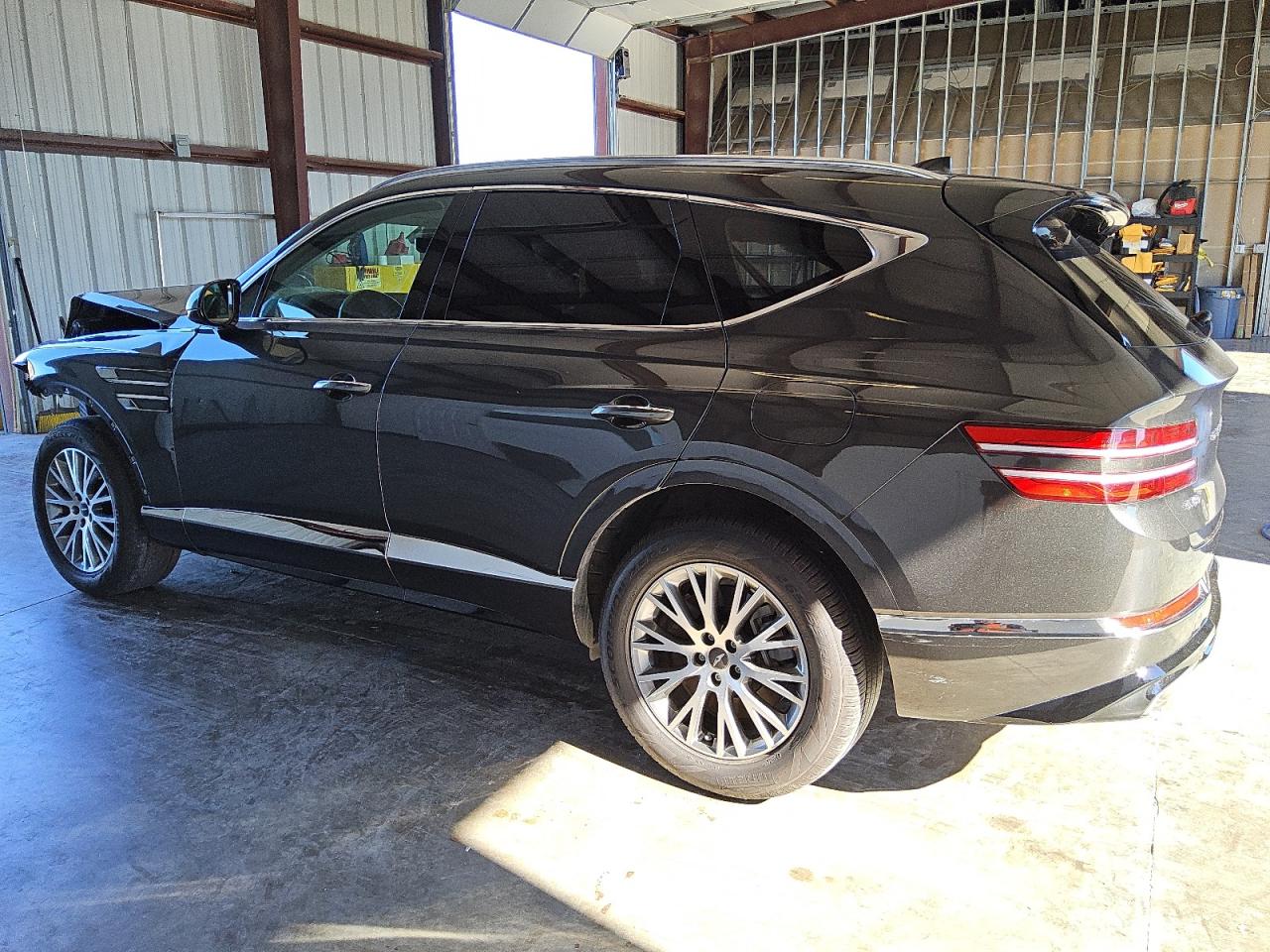 2024 Genesis GV80 - Image 2