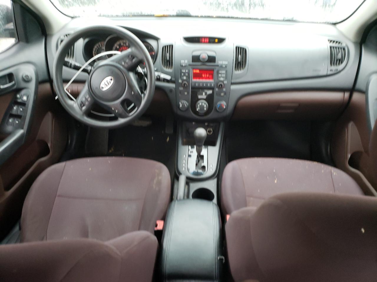 2010 Kia Forte - Image 8