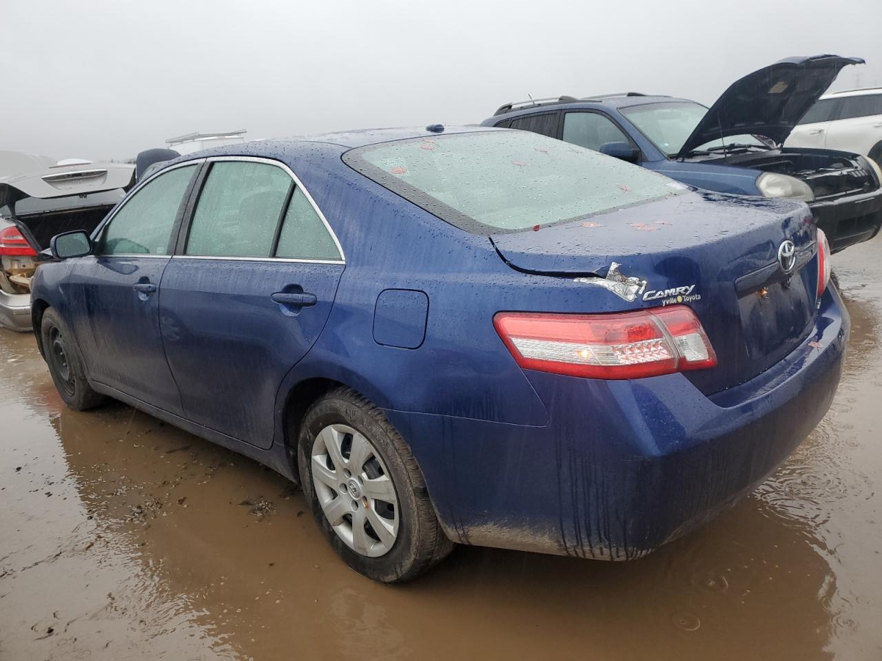 2011 Toyota Camry - Image 2