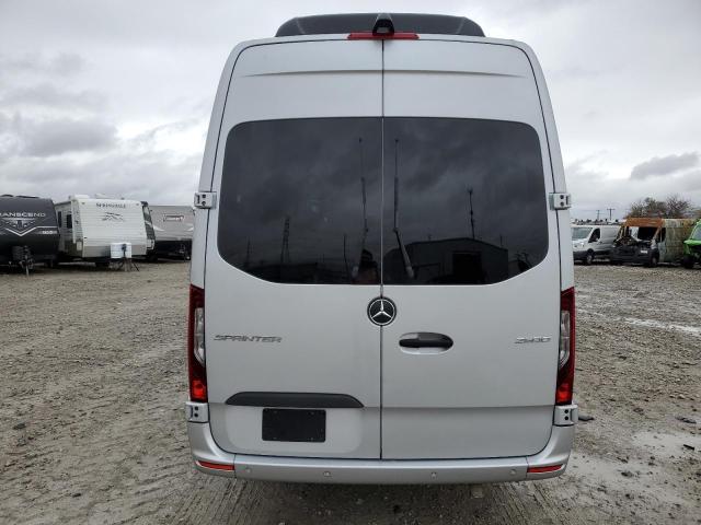  MERCEDES-BENZ SPRINTER 2024 Silver