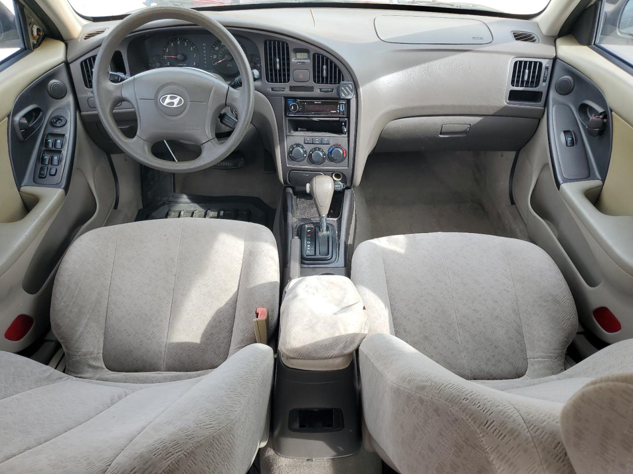 2006 Hyundai Elantra - Image 8