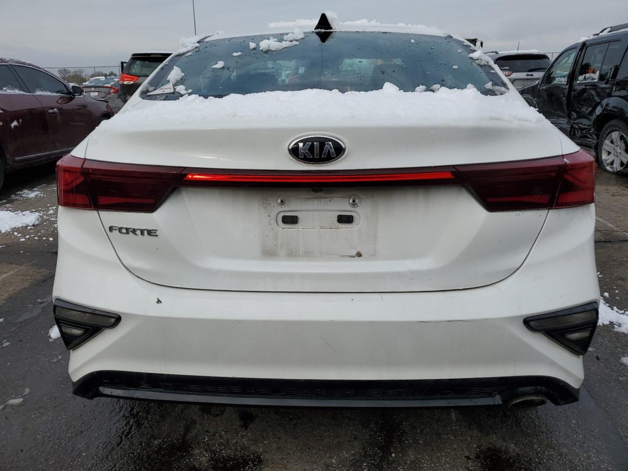 2021 Kia Forte - Image 6