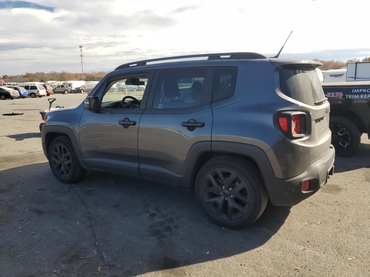 2017 Jeep Renegade - Image 2