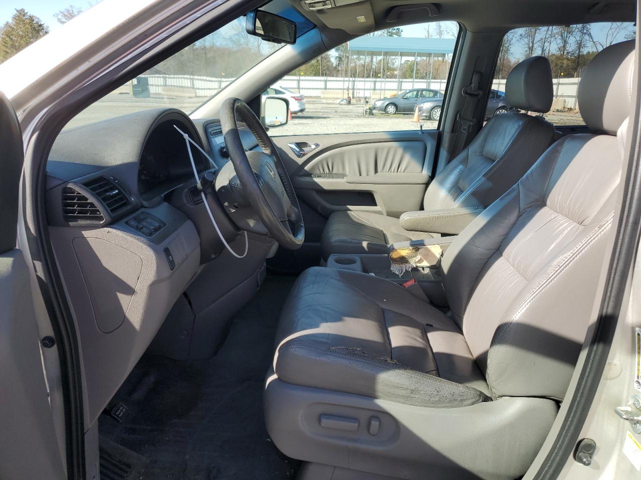 2008 Honda Odyssey - Image 7