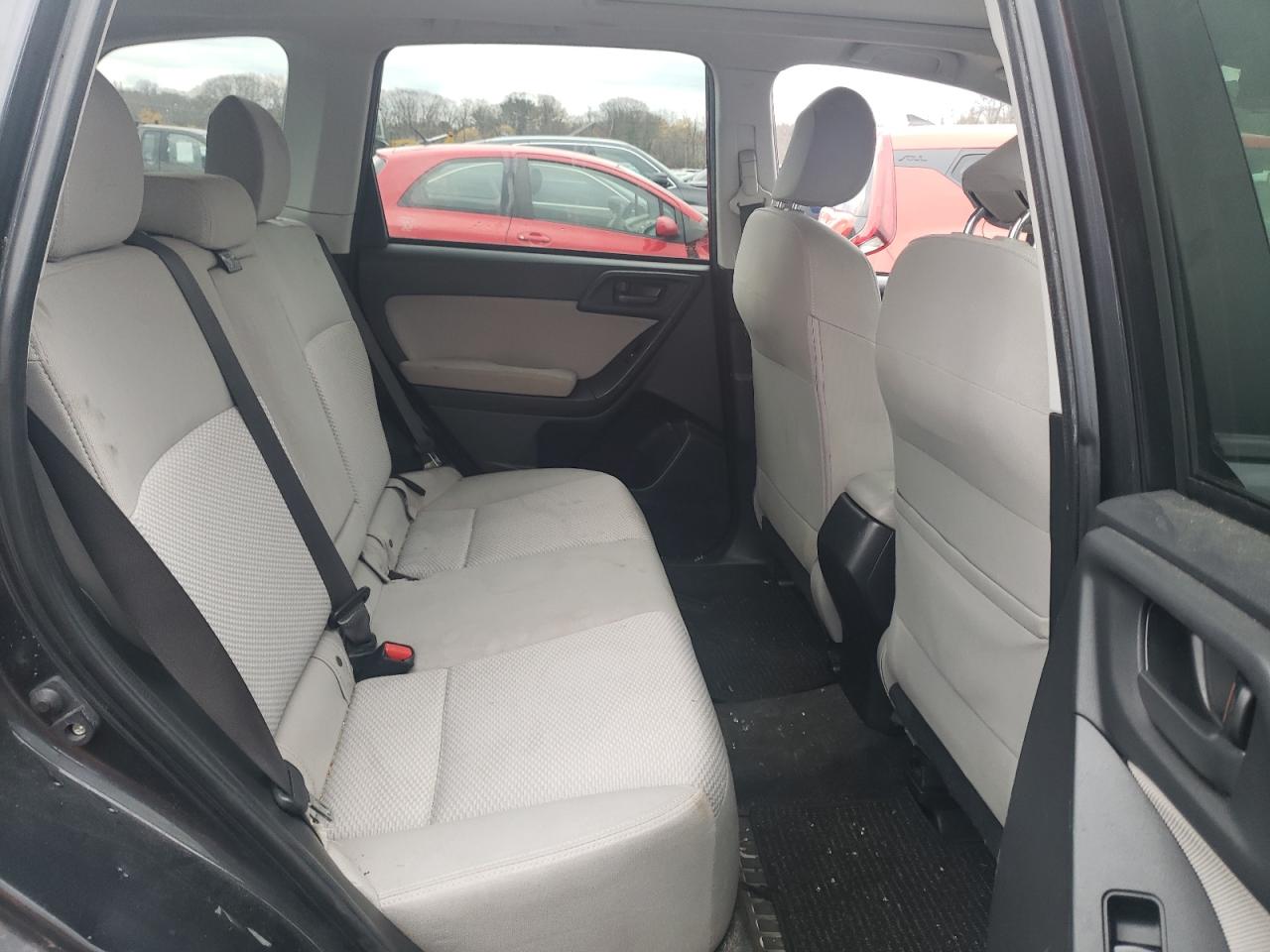 2015 Subaru Forester - Image 10