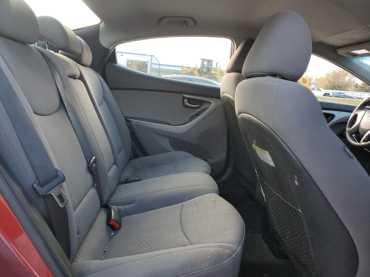 2015 Hyundai Elantra - Image 10
