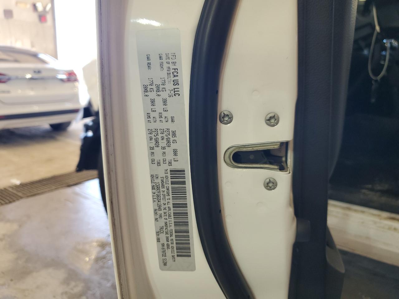2016 RAM 1500 - Image 15