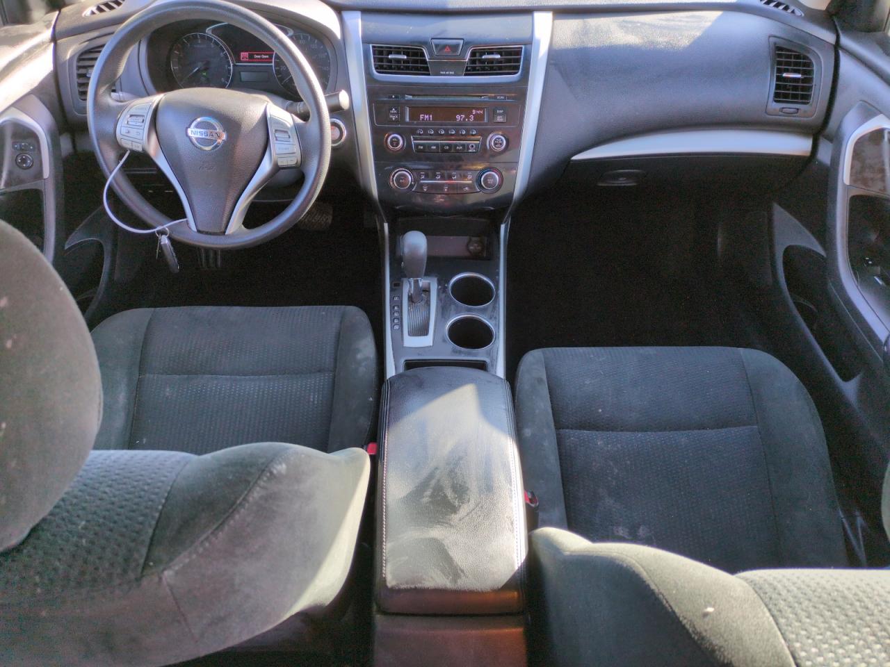 2015 Nissan Altima - Image 8