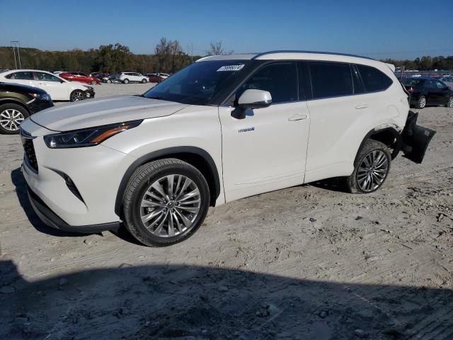 2021 Toyota Highlander Hybrid Platinum