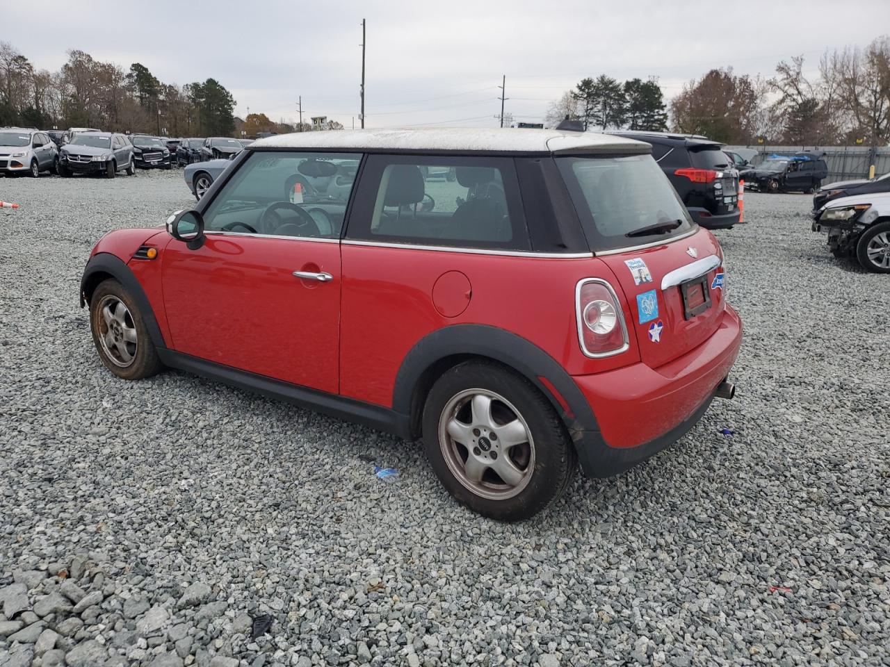 2011 MINI Cooper - Image 2
