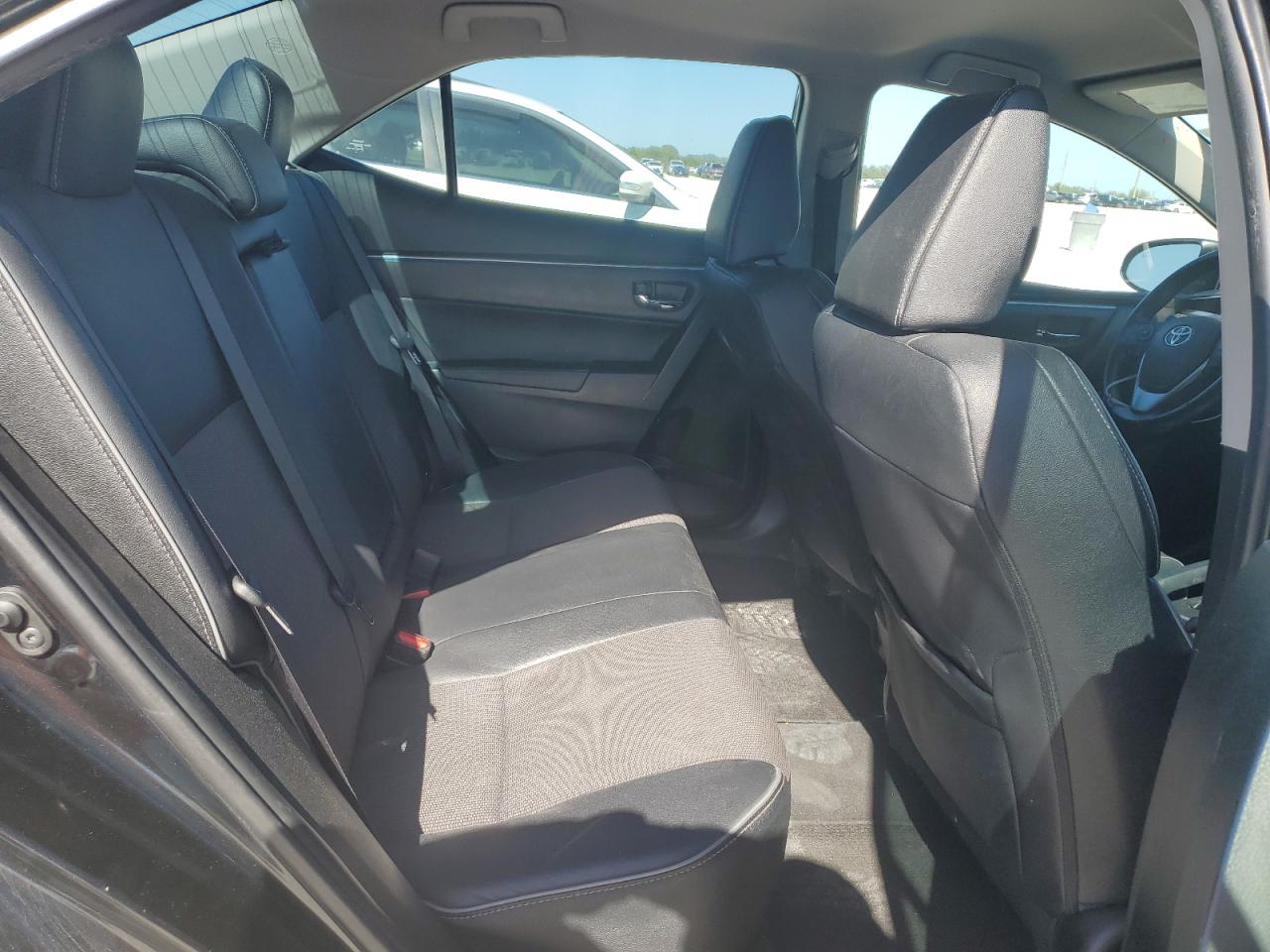 2016 Toyota Corolla L VIN: 5YFBURHE6GP477727 Lot: 81166094