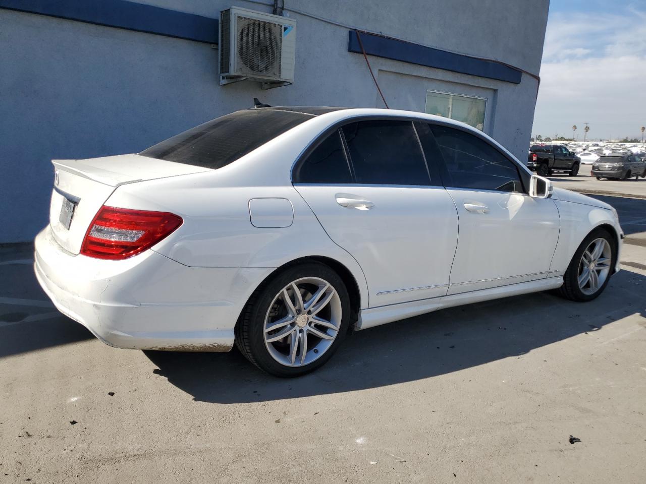 VIN WDDGF4HB8EG160450 2014 MERCEDES-BENZ C-CLASS no.3