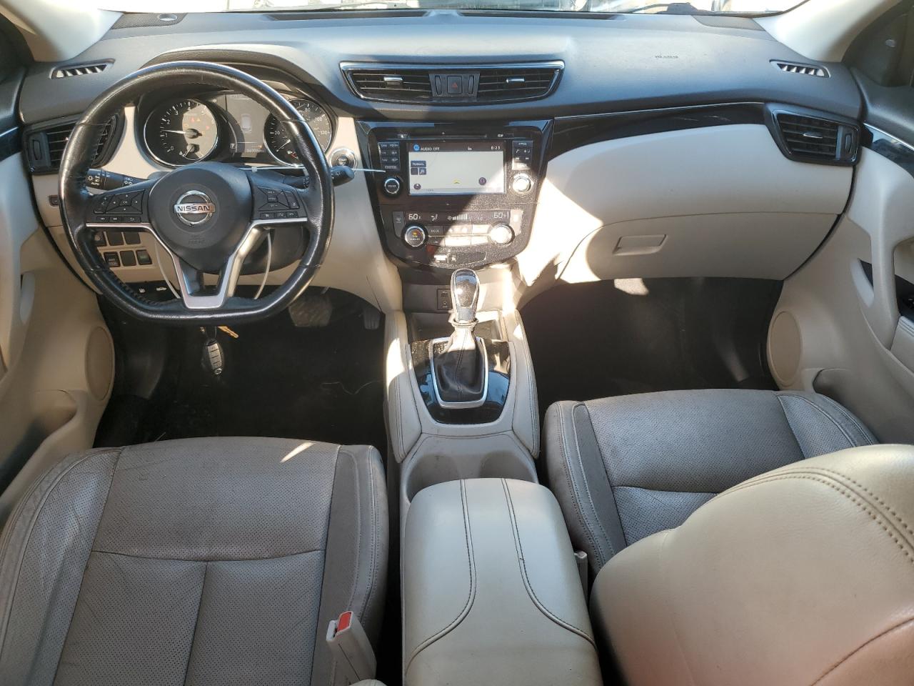 2018 Nissan Rogue - Image 8