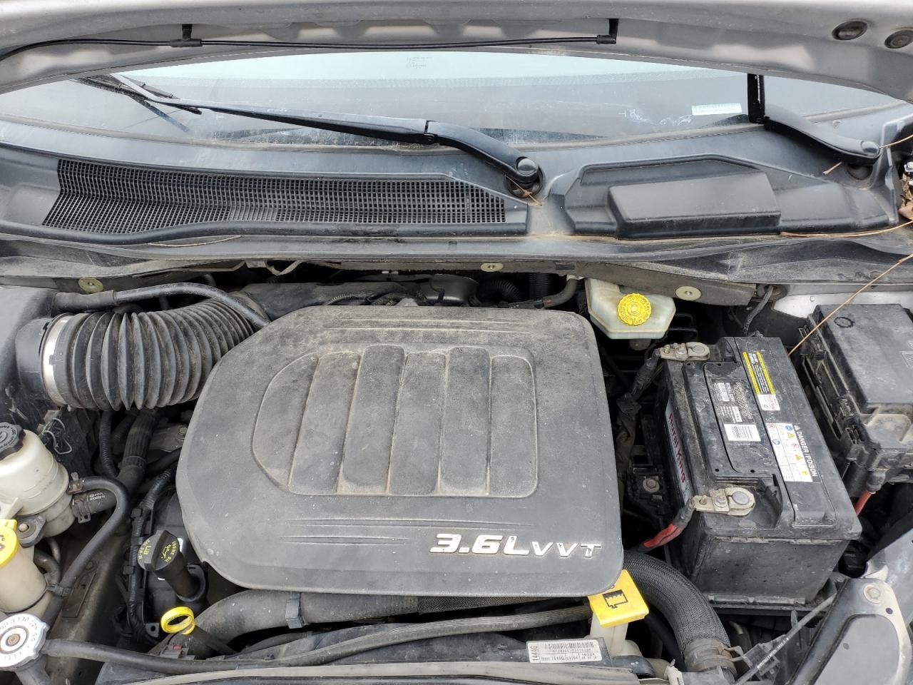 2012 Dodge Caravan - Image 12