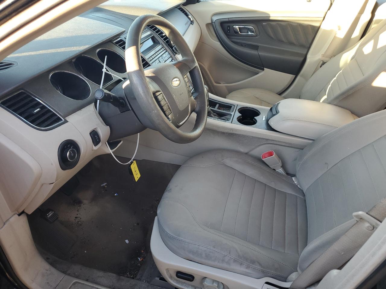 2012 Ford Taurus - Image 7