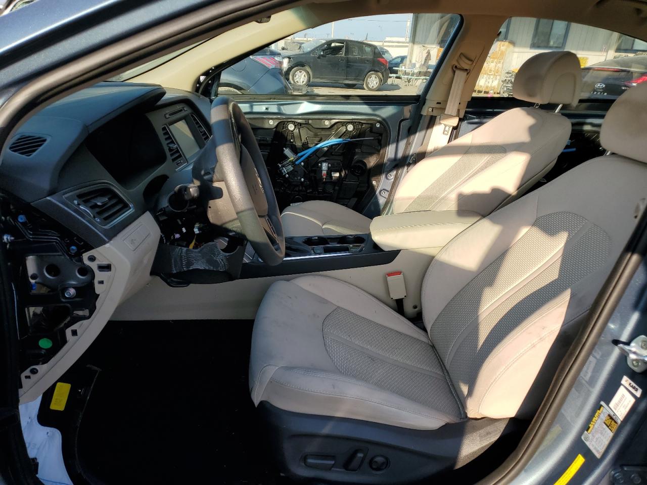 2017 Hyundai Sonata - Image 7