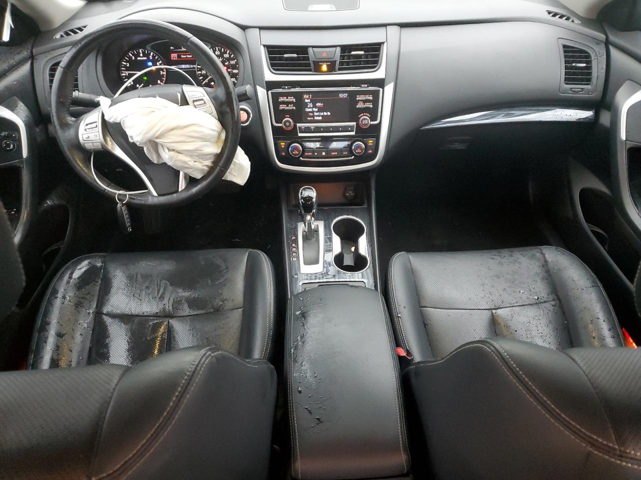2018 Nissan Altima - Image 8