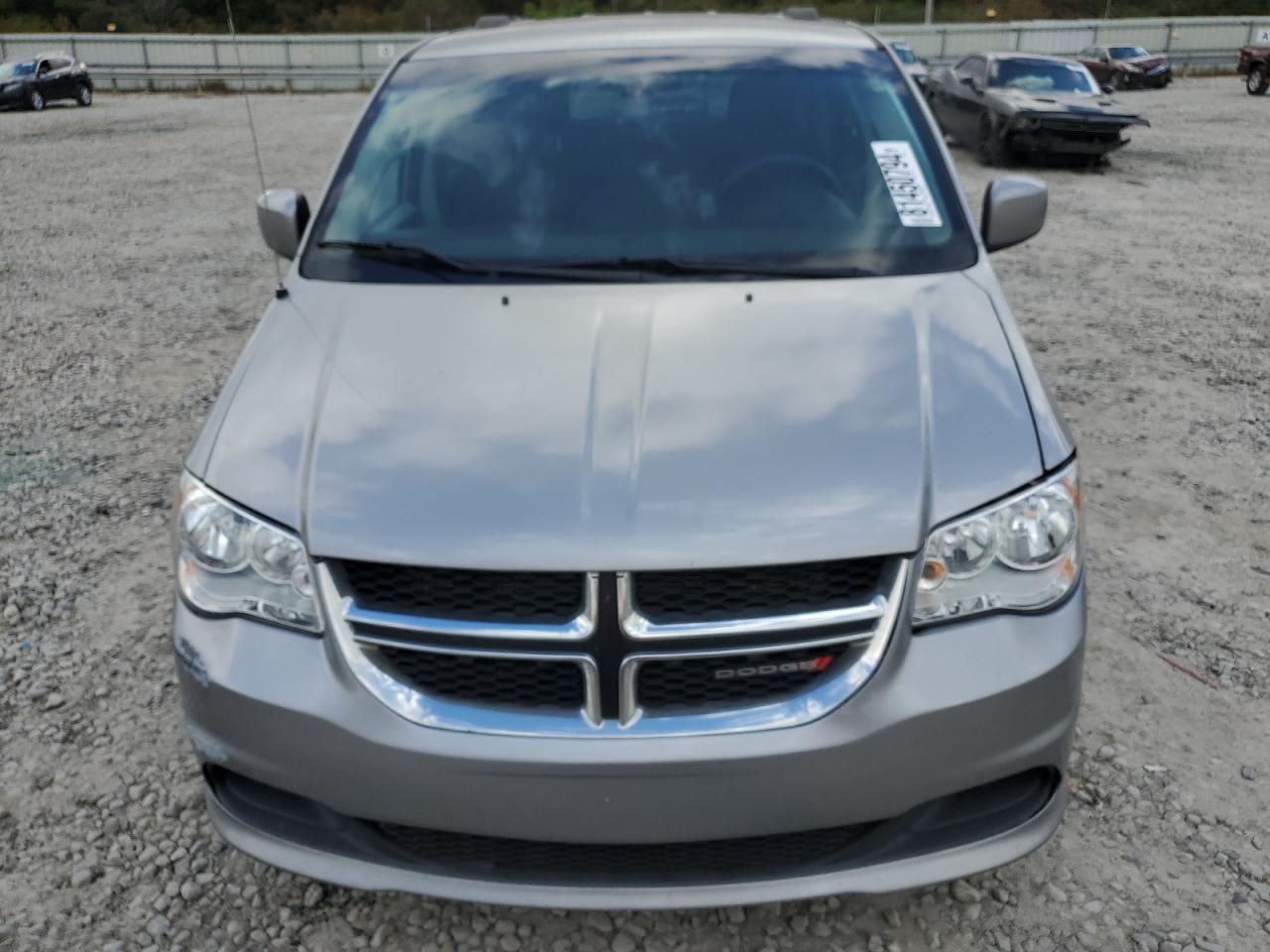 2016 Dodge Caravan - Image 5