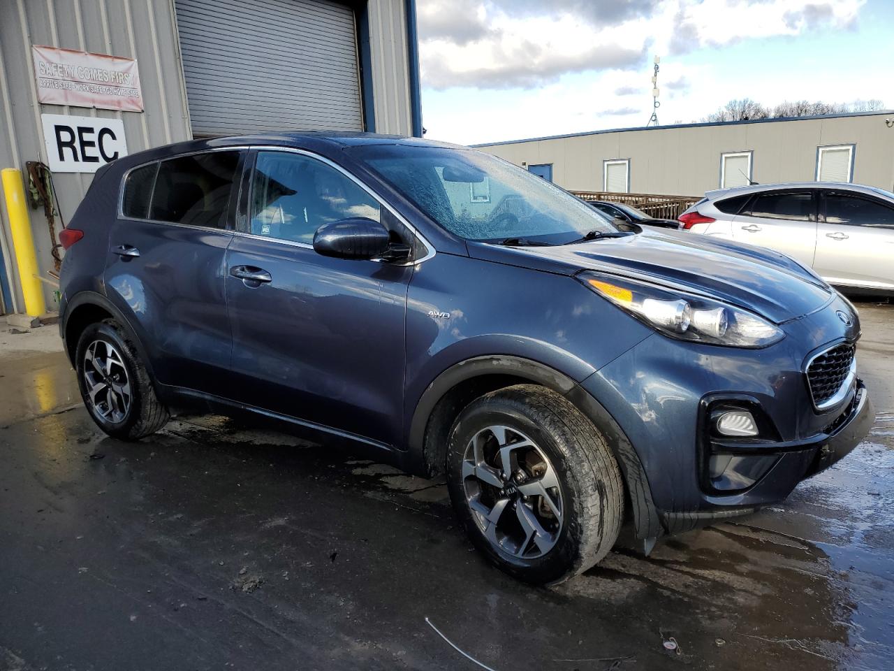 VIN KNDPMCAC7M7936840 2021 KIA SPORTAGE no.4