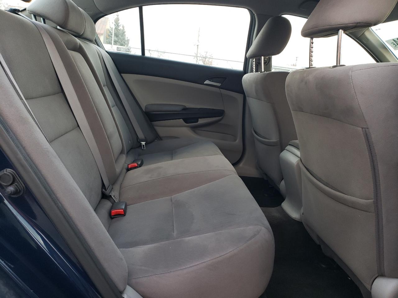 2011 Honda Accord - Image 10