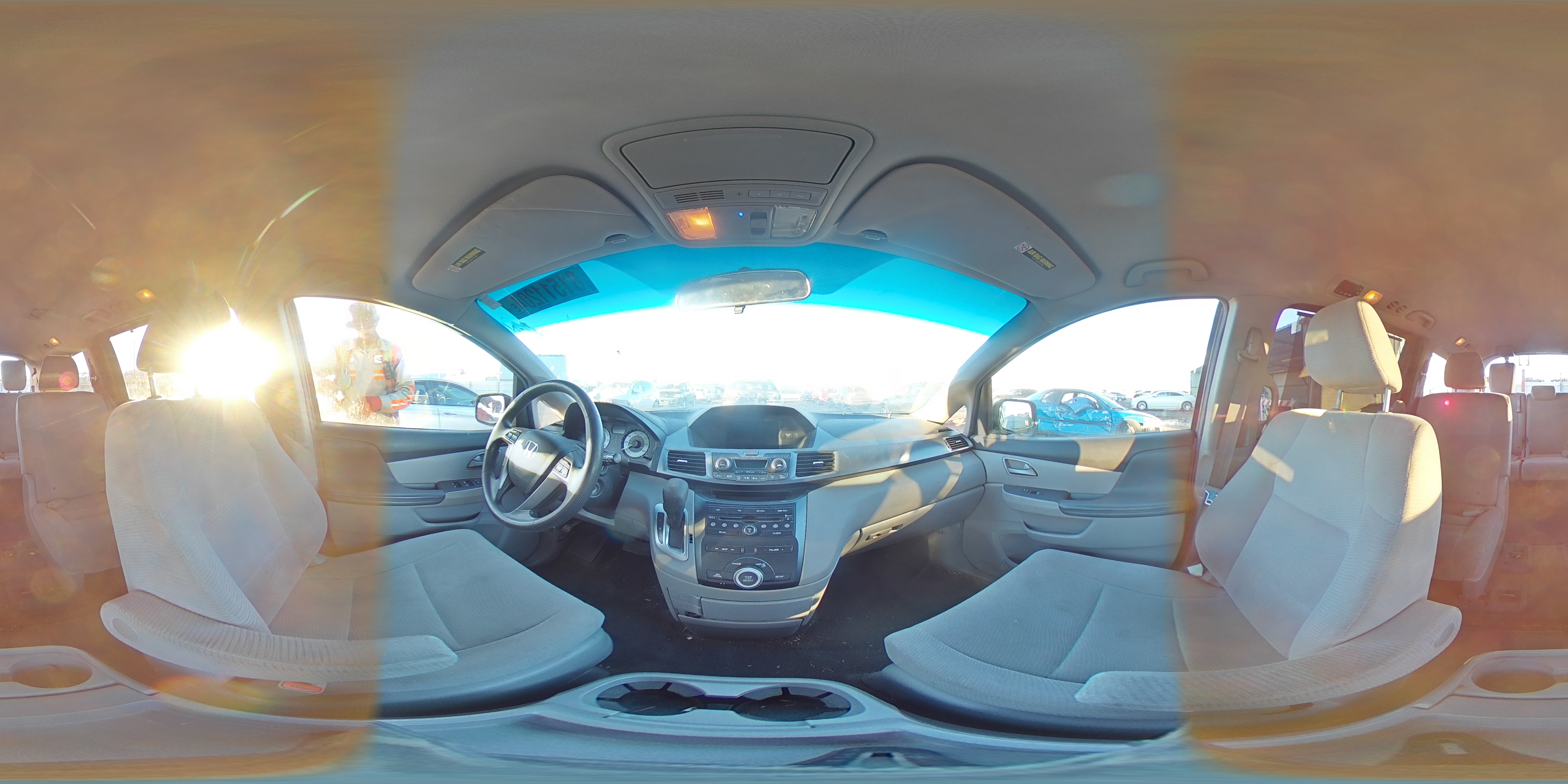 2012 Honda Odyssey - Image 14