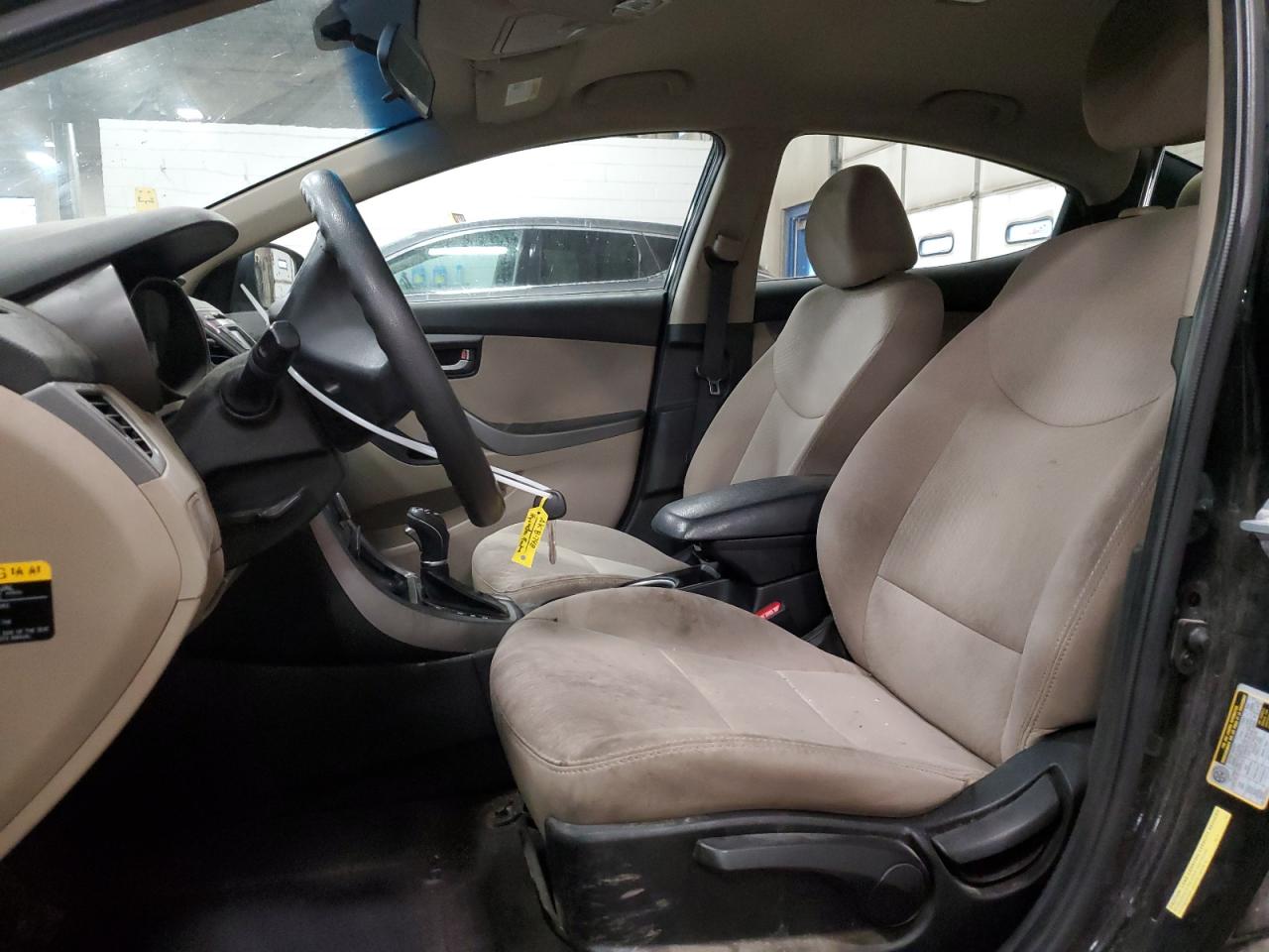 2014 Hyundai Elantra - Image 7