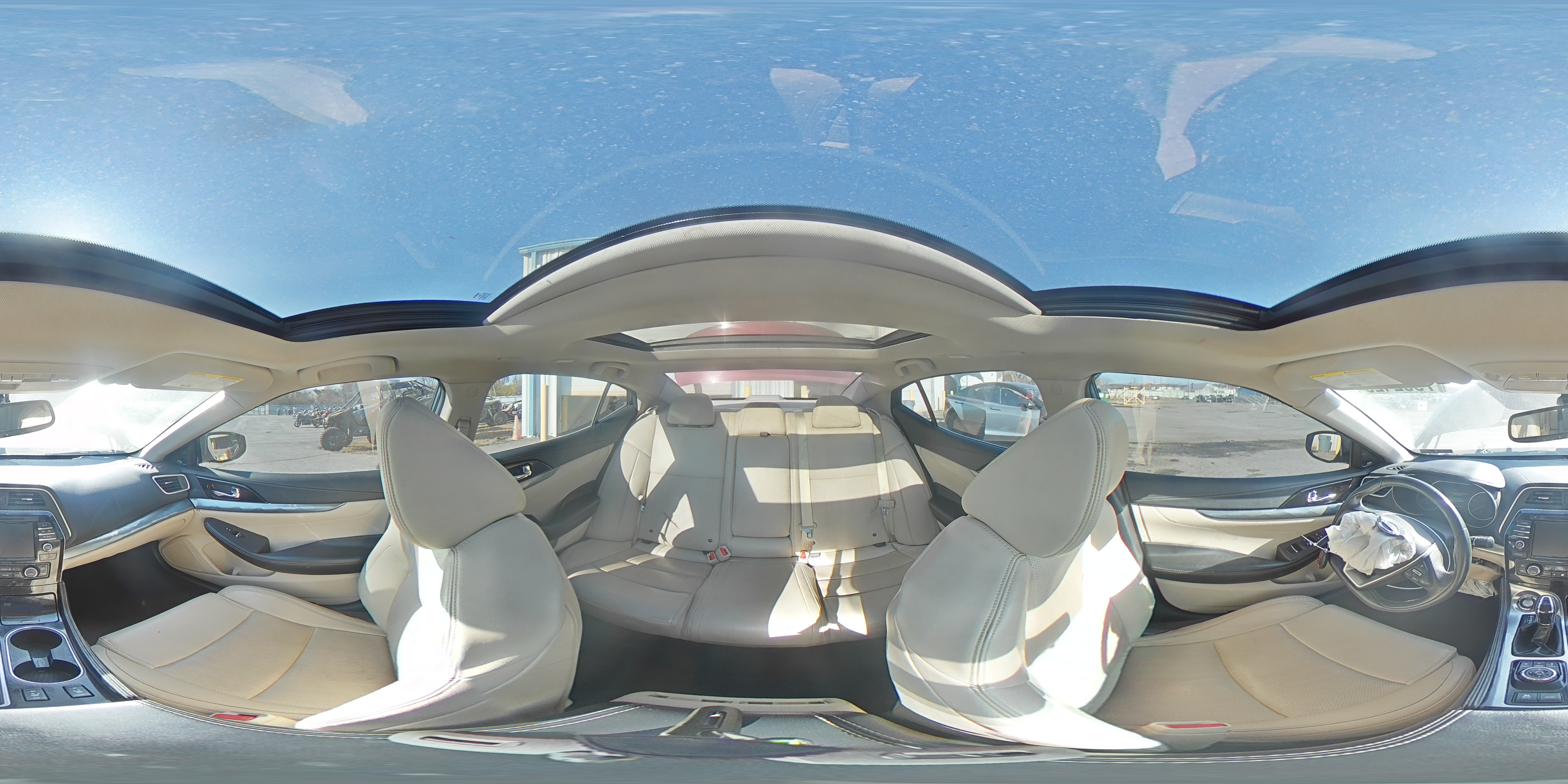 2019 Nissan Maxima - Image 14