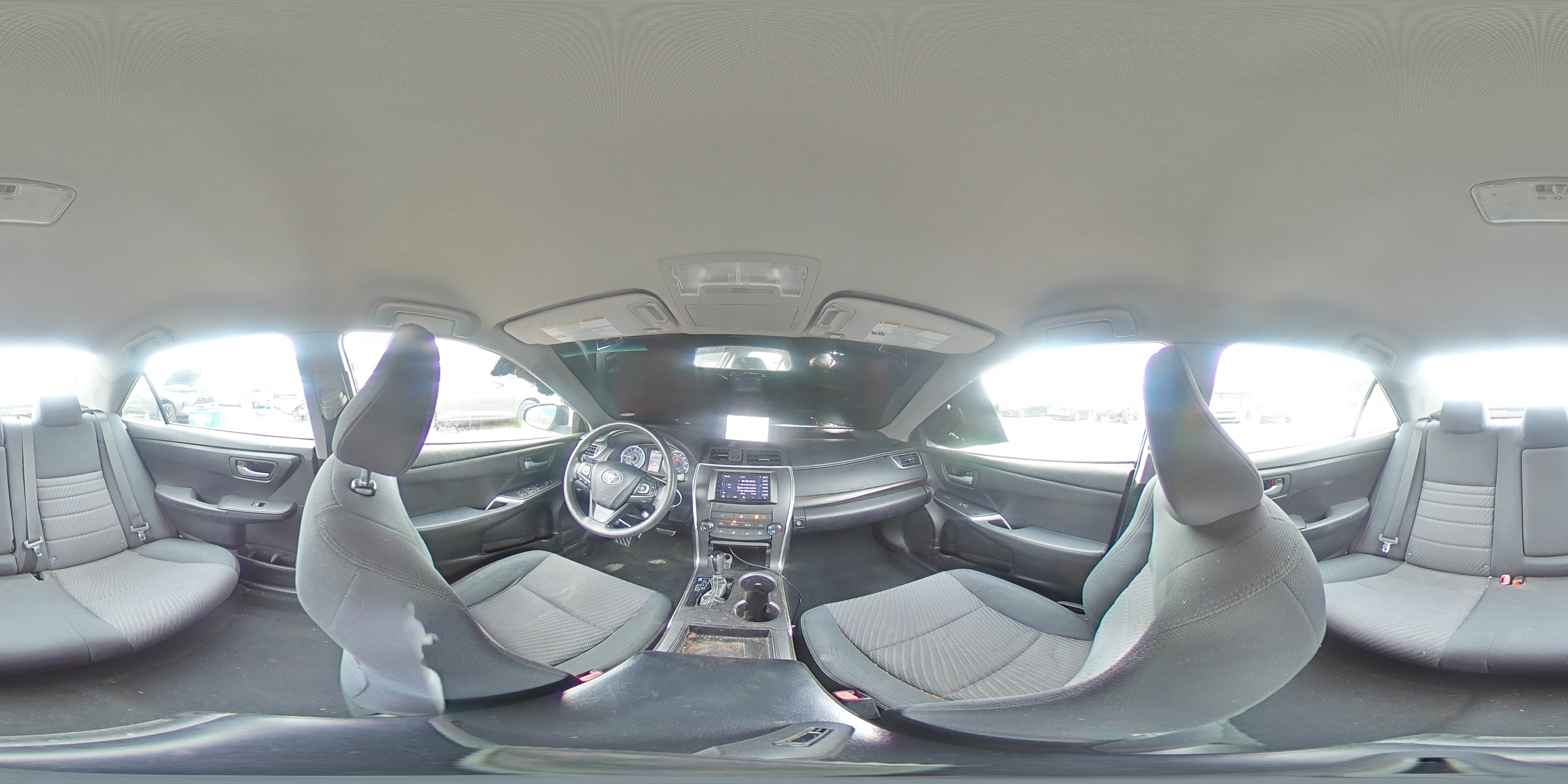 2016 Toyota Camry - Image 13