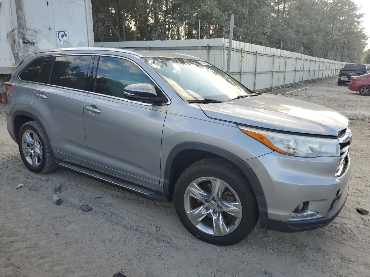 2014 Toyota Highlander - Image 4