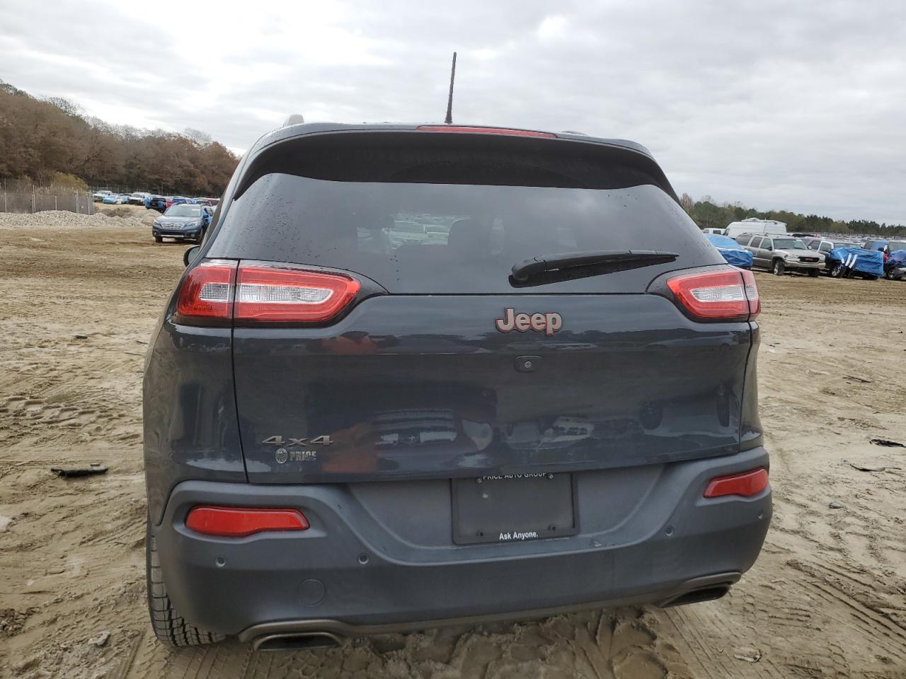 2017 Jeep Cherokee Latitude VIN: 1C4PJMCS2HW509371 Lot: 80913504