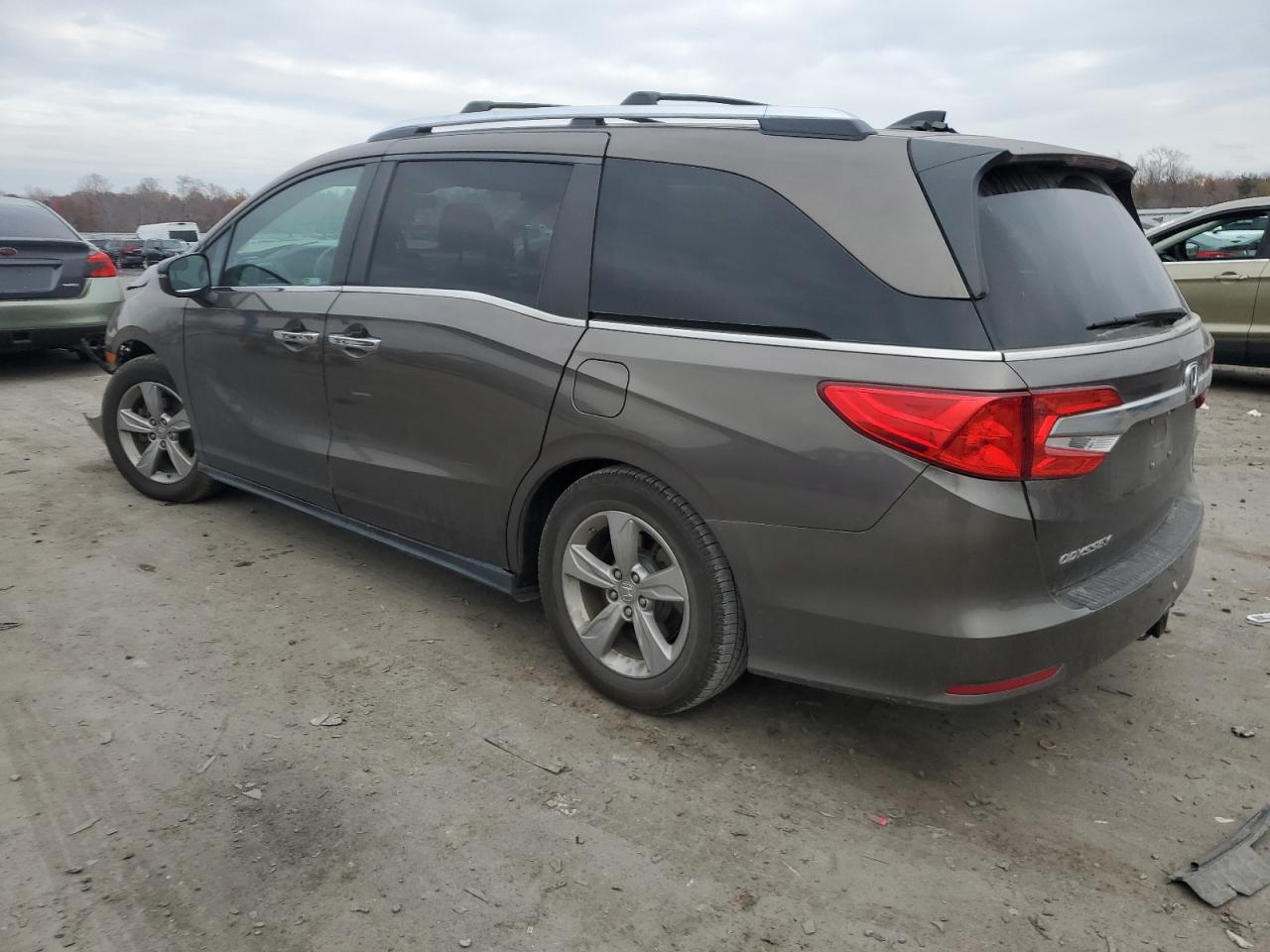 2020 Honda Odyssey - Image 2